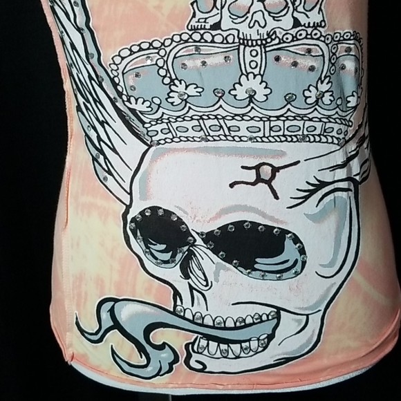 Bulzeye Graphic Love & Pride Skull  T-Shirt. S - Picture 4 of 11